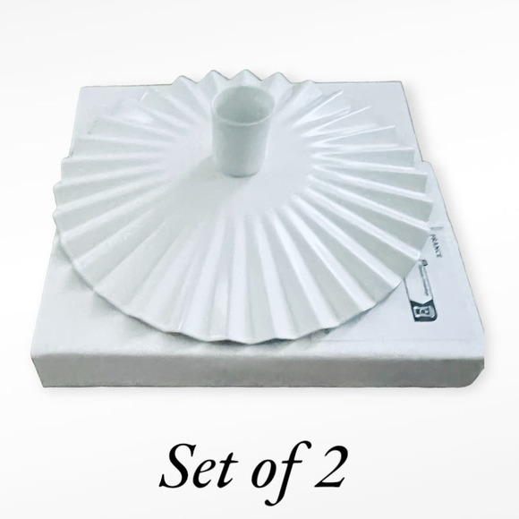 IKEA VINTERFINT White Fluted Candle Holder (Set of 2) - Picture 1 of 3
